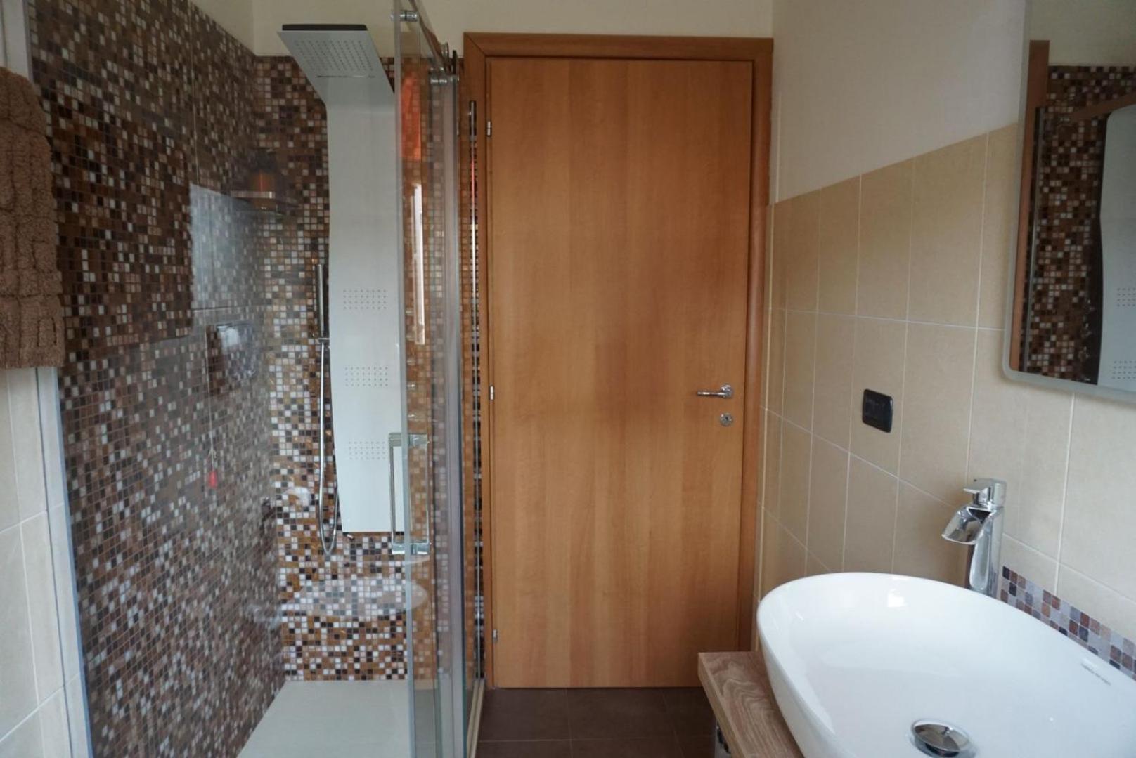 Suite Sinfonia Bergamo Bagian luar foto
